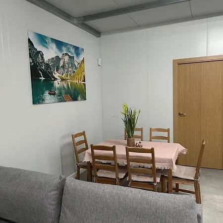 Con Piscina Climatizada Apartment Los Palacios Y Villafranca