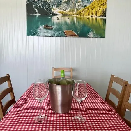 Apartment Con Piscina Climatizada Los Palacios Y Villafranca