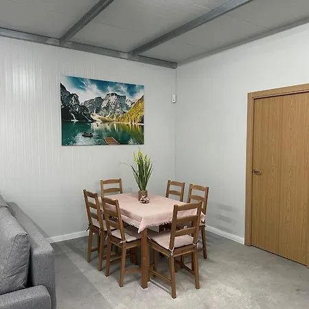 Apartment Con Piscina Climatizada Los Palacios Y Villafranca
