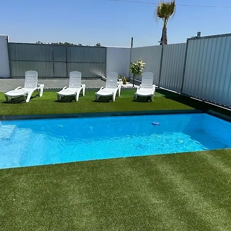 Apartment Con Piscina Climatizada Los Palacios Y Villafranca
